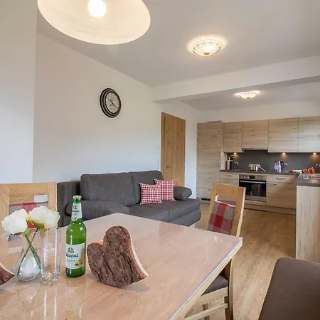 Apartment Stoffer *