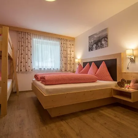 Apartment Stoffer *