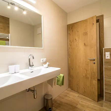 Apartment Stoffer